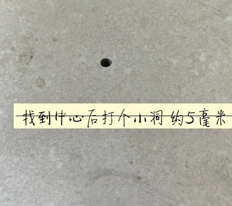 宁波市瓷砖空鼓维修公司专业解答在瓷砖铺贴过程中，如果砂料搅拌不均匀，将会带来以下问题